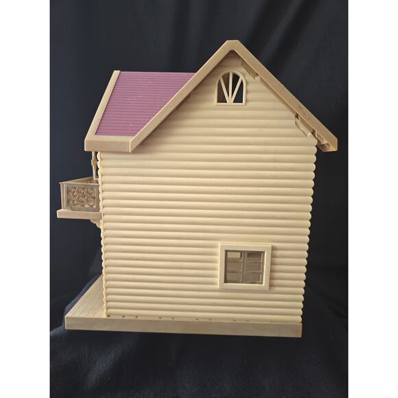 Sylvanian Families Calico Critters Grape Forest House Lakeside Lodge - Picture 5 of 8